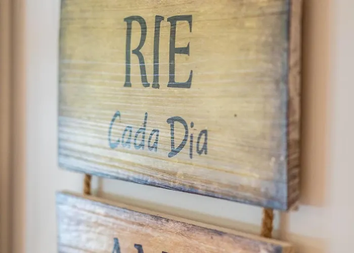 #009 Walk Everywhere Albufeira