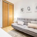 #009 Walk Everywhere البوفيرا